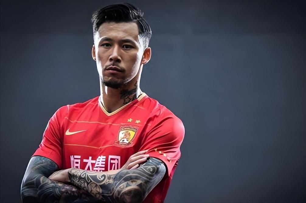 开云体育下载APP-武汉三镇右后卫新援正式官宣加盟，曾是亚泰绝对主力，值得期待